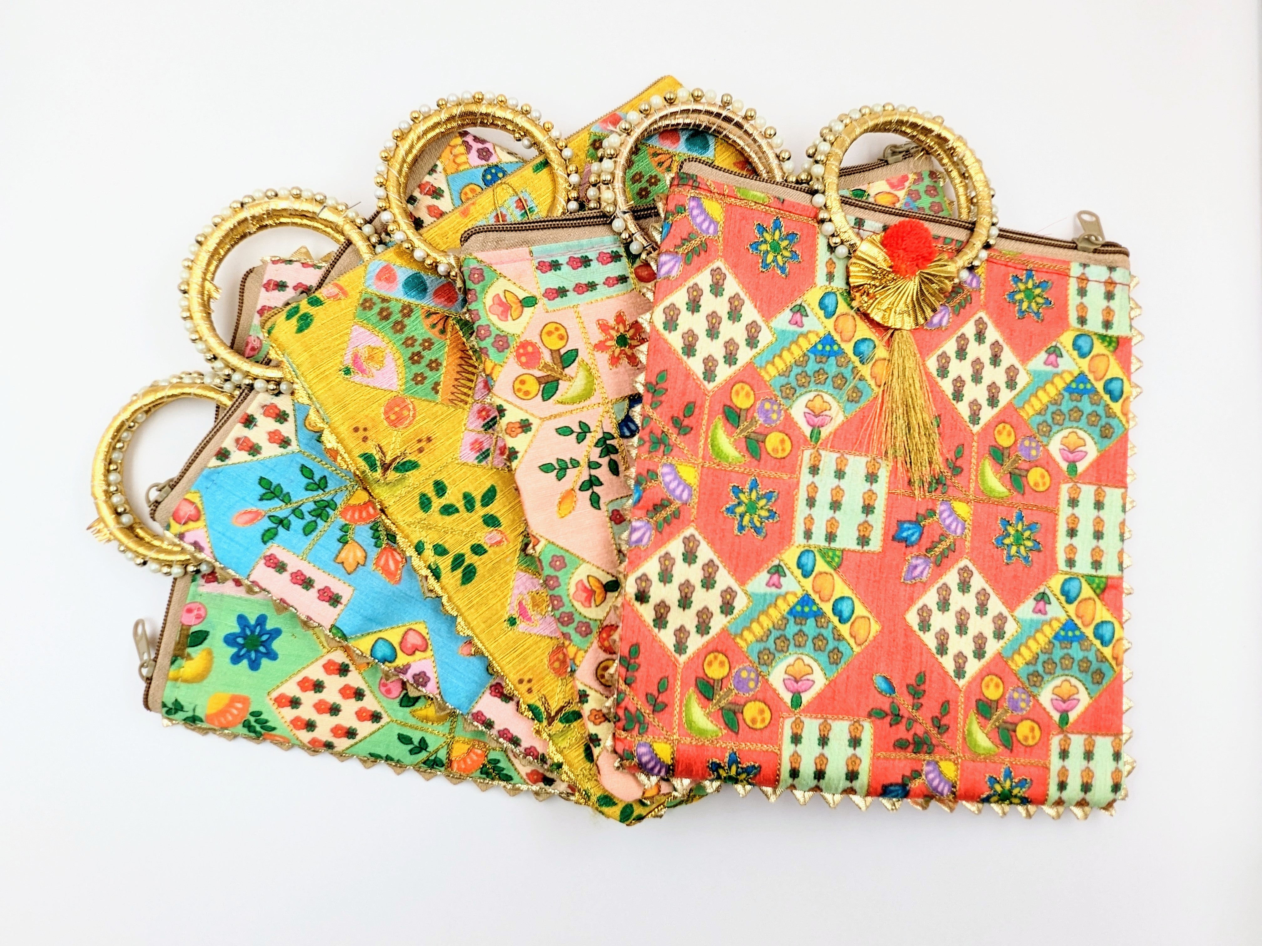 Find Ankit Traders Potli Batwa Bag Bridal Purse Women handbag Shagun Pouch  Return Gifts Beads (set of 6) by Ankit Traders near me | Indore Cloth  Market, Indore, Madhya Pradesh | Anar